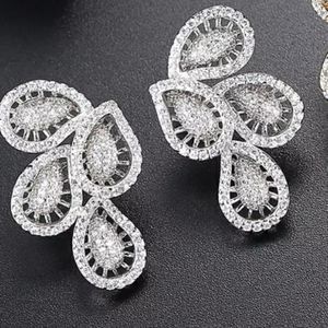 Zirconia drop leaf earrings